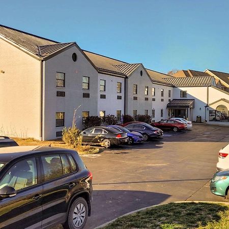 Quality Inn & Suites Columbia I-70 Εξωτερικό φωτογραφία