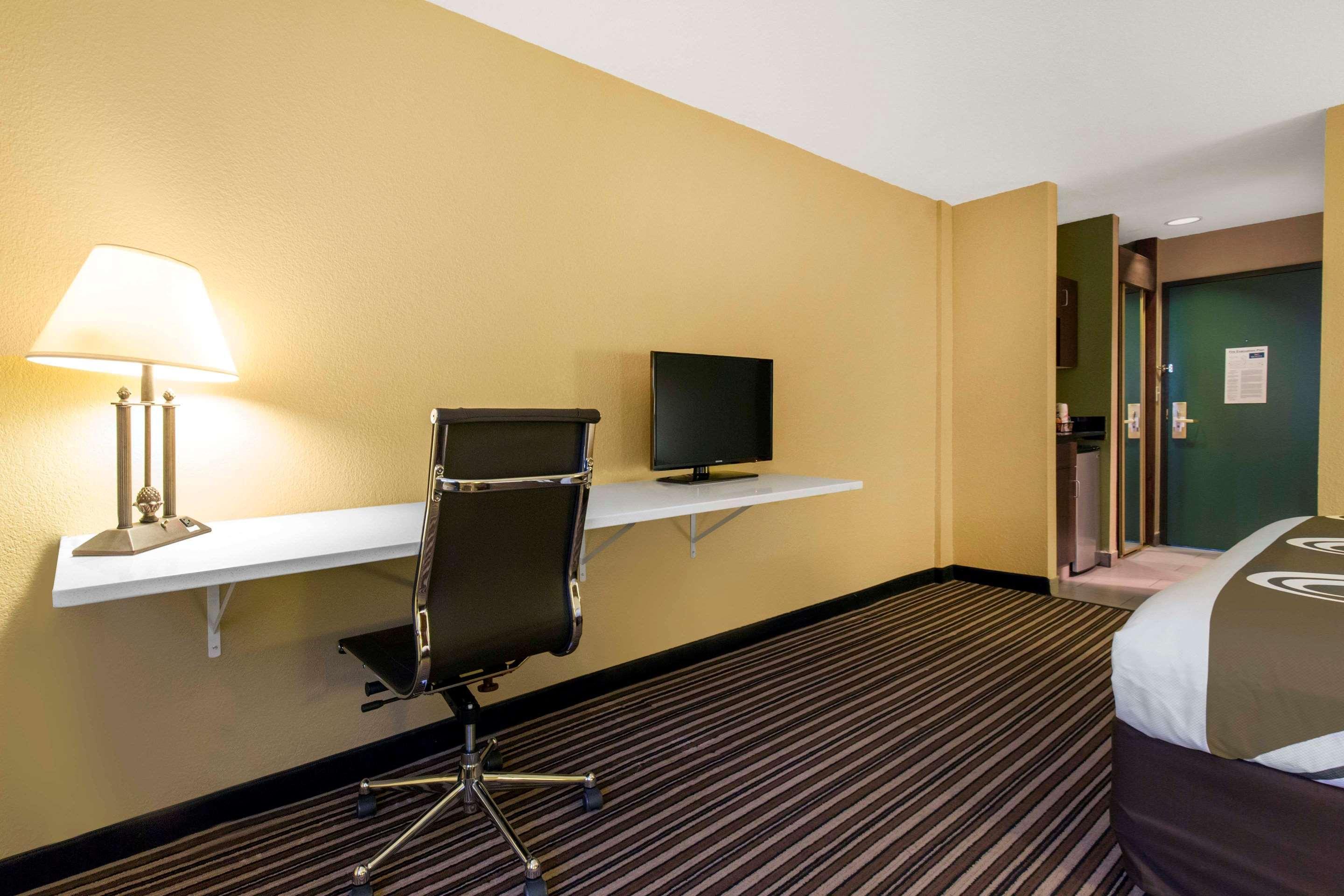 Quality Inn & Suites Columbia I-70 Εξωτερικό φωτογραφία