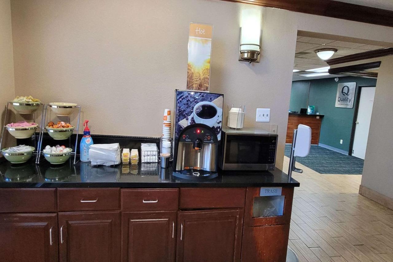 Quality Inn & Suites Columbia I-70 Εξωτερικό φωτογραφία