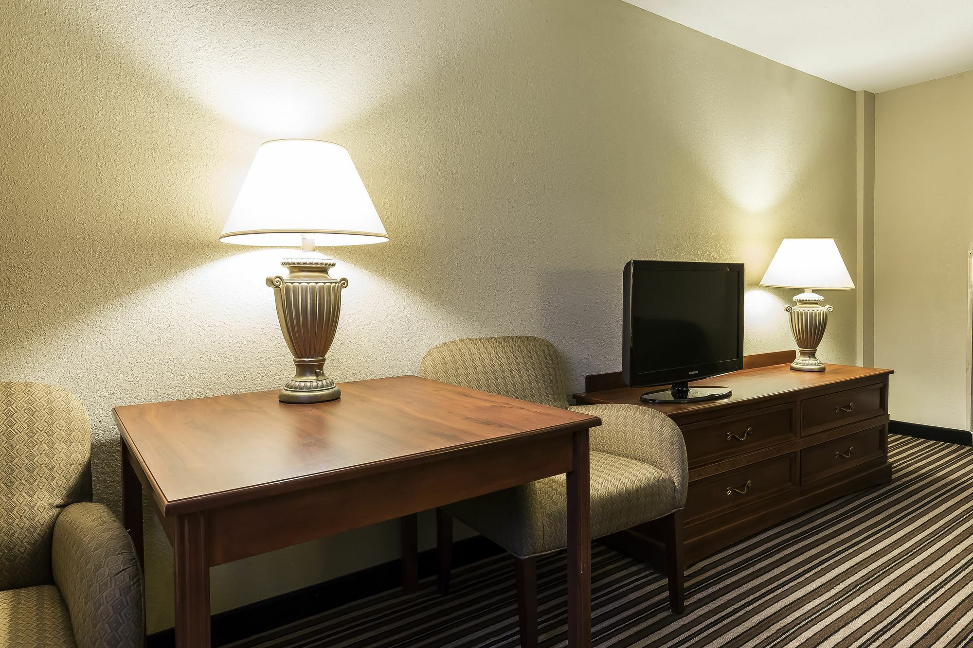 Quality Inn & Suites Columbia I-70 Εξωτερικό φωτογραφία